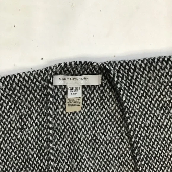 Marc New York Women Black Grey Monochrome Houndstooth Butterfly Wings Fall Cape - Picture 10 of 11